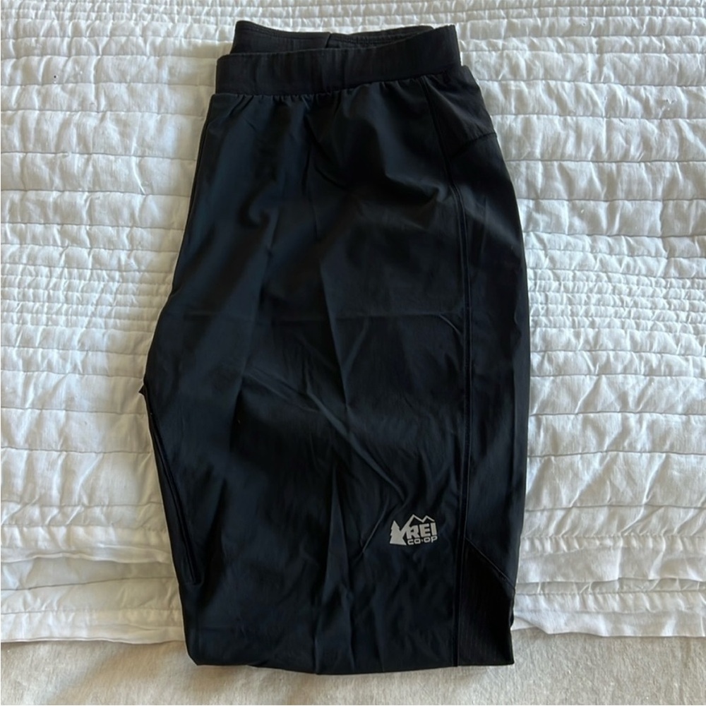 Men’s REI joggers